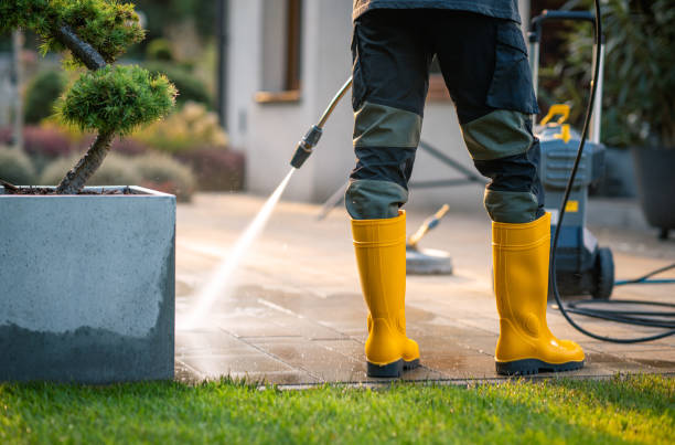 Why Choose Our Certified Pressure Washing Experts for Your Project Needs in Buffalo, MO?